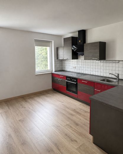 Чудова 4-кімнатна квартира | 135 м² | Балкон | 2 ванні кімнати | Вбудована кухня | Сад – Küche