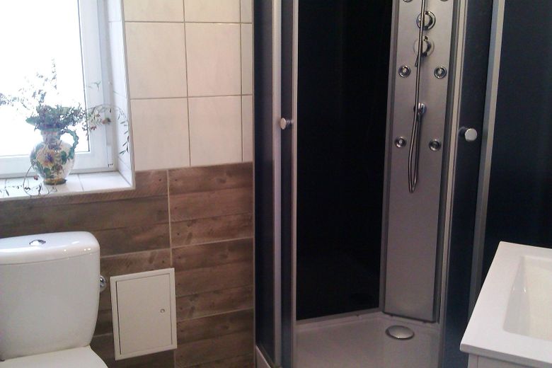 Mehrfamilienhaus mit 4x2-Zimmer Whg, 8 Zim, 6 Bad – Foto 3