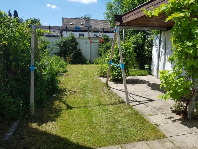 Casa a schiera centrale tranquilla a Neukeferloh - 5 locali + locale hobby + garage – Garten nach Westen