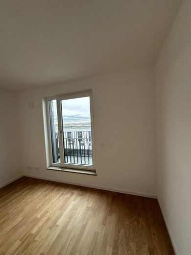 Penthouse Wohnung mit Dachterrasse EBK und E-Tiefgaragenstellplatz – Schlafzimmer