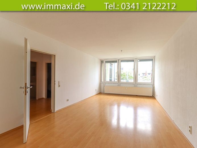 LEIPZIG-GOHLIS + 3-RAUM WOHNUNG MIT BALKON + AUFZUG AB SOFORT – Wohnzimmer
