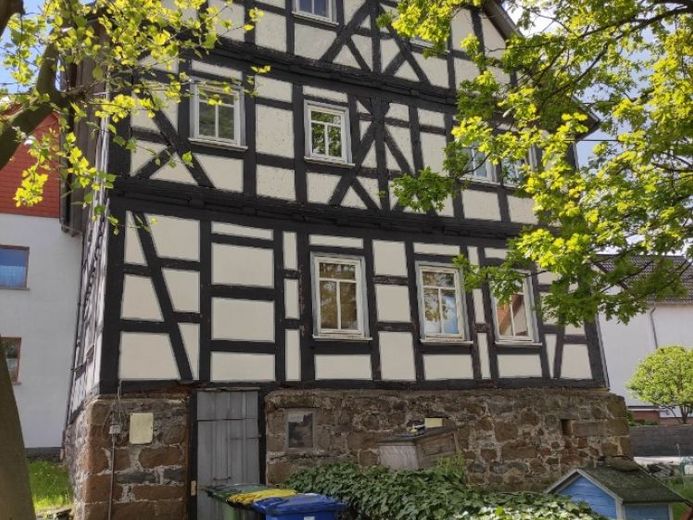 Nobelino.de - Mehrfamilienhaus mit 3 Wohnungen - voll vermietet - in Grünberg – Foto 1