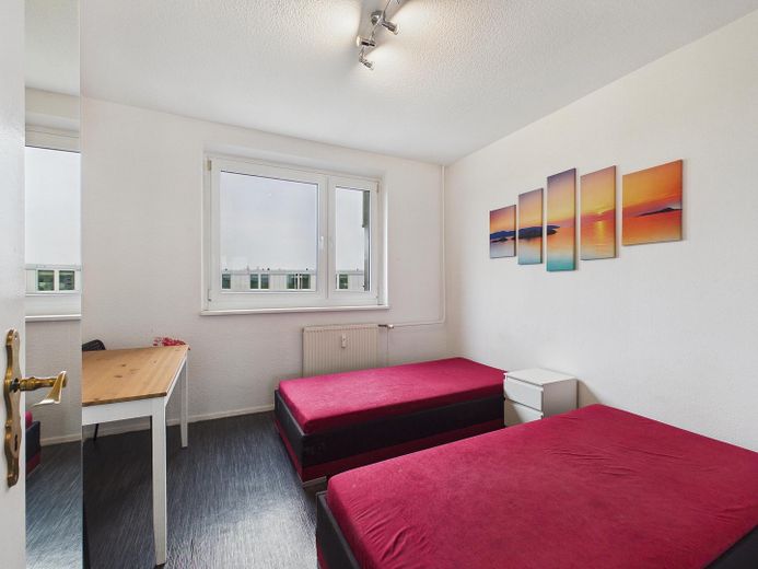 Platz für die ganze Familie- sofort verfügbar – Zimmer 3