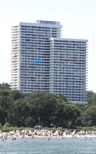 Deniz manzaralı! Plaja ve merkeze yakın, tamamen yenilenmiş üst düzey daire, 75 m², 2 oda – Hotel mit ETW.s