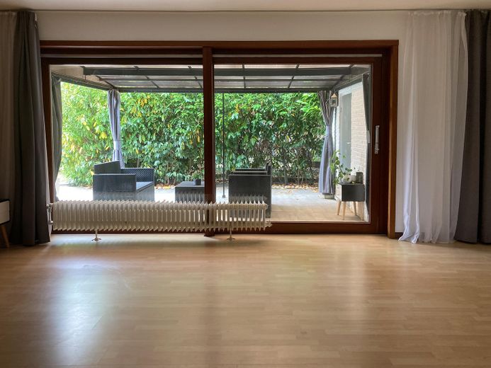 Gepflegtes Reihenendhaus mit Garten in Bremen-Huchting – Wohnzimmer Ansicht 1
