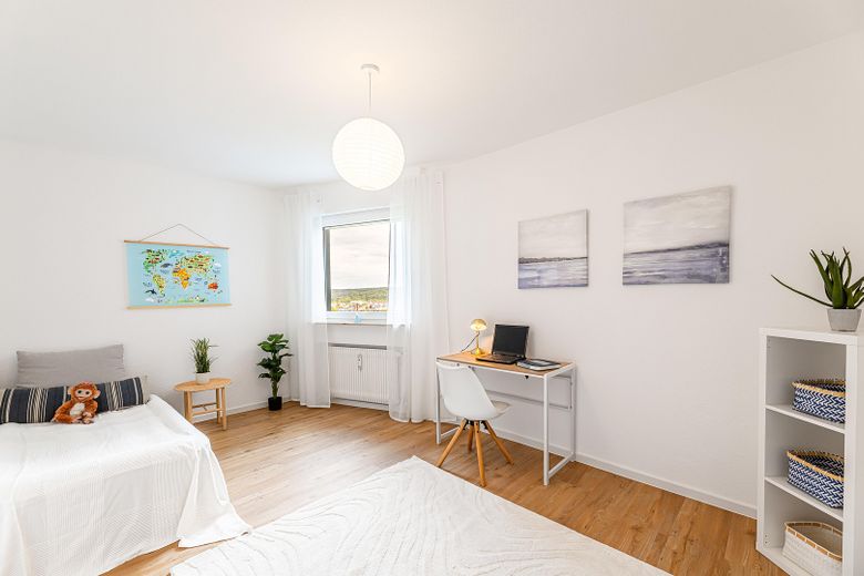 Geräumiges Kinderzimmer