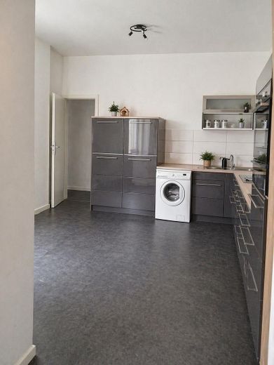 Kernsanierte 4-Zimmerwohnung mit separatem Esszimmer in Zeitz – Küche