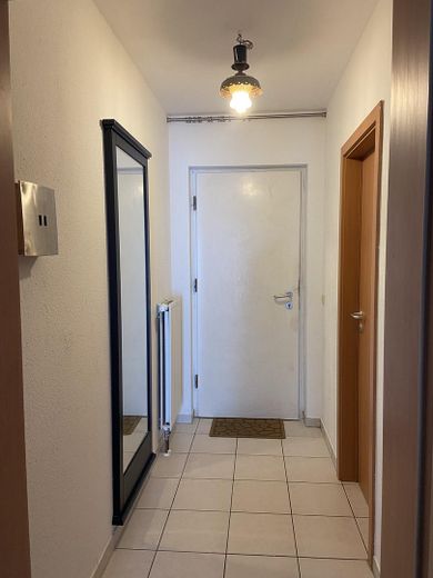 Środkowy segment szeregowca (bez prowizji) w Wiley, Neu-Ulm – Flur EG
