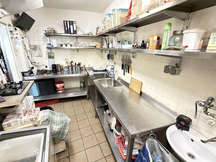 Döner-/Imbisslokal in Top-Lage | Voll ausgestattet | Sofort starten | Günstige Miete – Küche