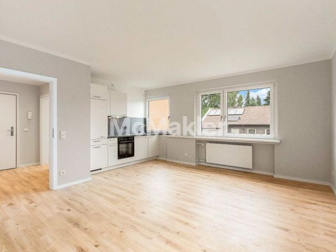 Appartamento di 1 locale ristrutturato e libero da occupanti in posizione tranquilla a Mülheim an der Ruhr – Foto 1