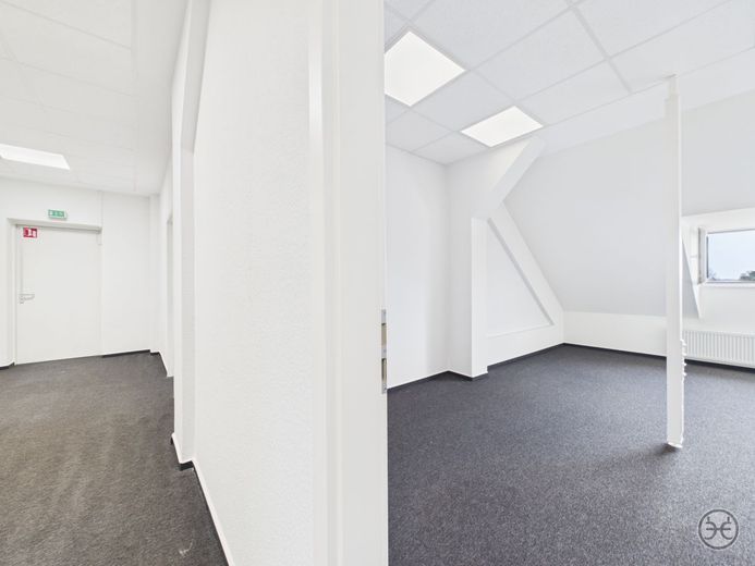 5 Einzelbüros für Co.Worker, Selbständige &amp; Co. | Kreyenbrück | Oldenburg – Eden-Ehbrecht-Immobilien_Vermietung_Einzelne-Büroräume_Kreyenbrück_015