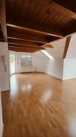 Sonnige 2,5-Zimmer-Dachgeschosswohnung mit 2 Dachterrassen und attraktivem Grundriss in Frommern – Foto 4