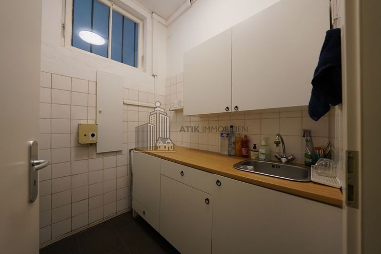 ATIK: Kosmetikstudio zur Übernahme - Modern ausgestattet &amp; sofort startklar – Küche