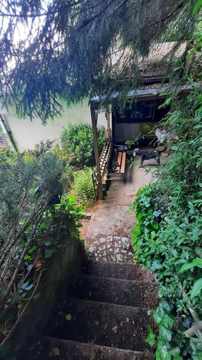 जंगल में सुंदर सप्ताहांत गृह – Terrasse