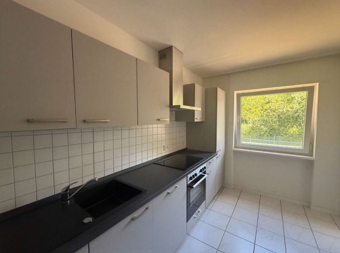 Helle 2-Zimmer-Wohnung mit Balkon in Uni-Nähe – ideal für Paare – WJ-00213_bild_003.png