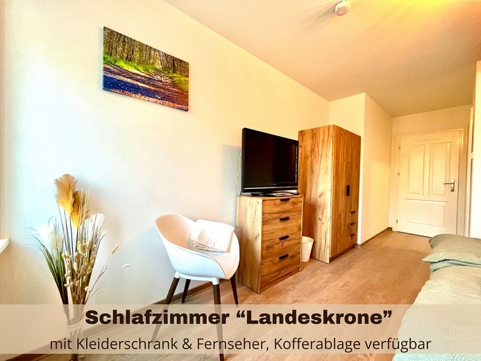 *डीलक्स* अपार्टमेंट, पूरी तरह सुसज्जित, तुरंत रहने योग्य – Schlafzimmer Landeskrone 1