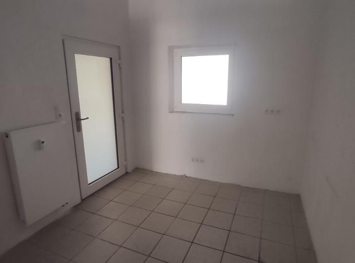 Laden- oder Bürofläche (rechts, zentral gelegen) – Büro Bild 4