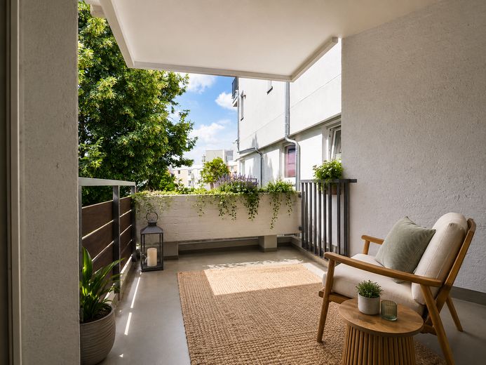 3-Zimmer-Wohnung mit Südbalkon & 2 Bädern in ruhiger Innenhoflage - Sendling Westpark – Balkon