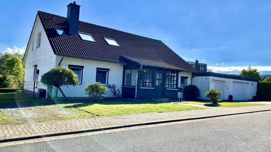 Seitliche Hausansicht 