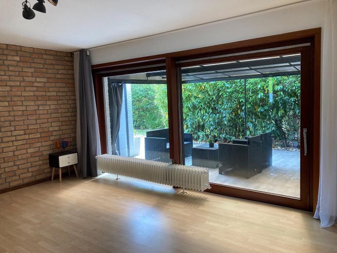 Gepflegtes Reihenendhaus mit Garten in Bremen-Huchting – Wohnzimmer Ansicht 3