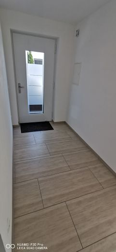 Modernisierte, barrierefreie 2 Zi. Stadtwohnung mit Garten und Südterrasse – Flur