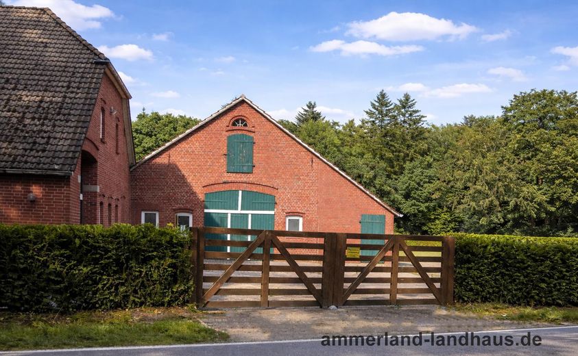 Resthof / Landhaus + 600 m² Hallenfläche – Wohnen & Arbeiten in Westerstede – Hallen 1+2 