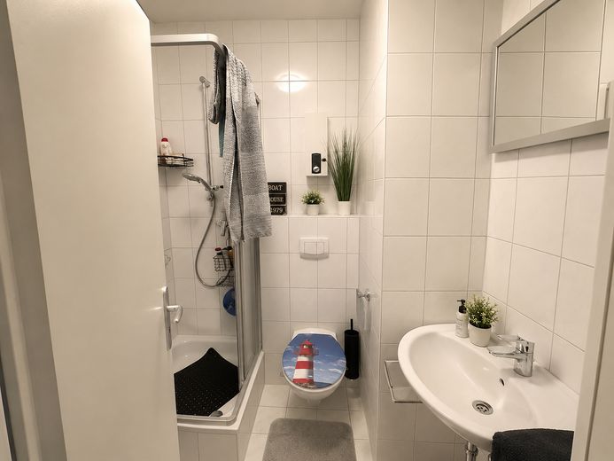 Helle 3,5-Zimmer-Wohnung im 2. OG in Castrop-Rauxel – Bad