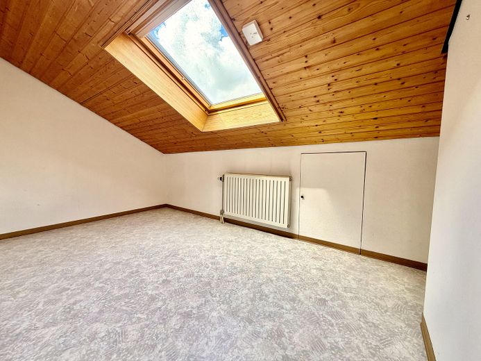 Provisionsfrei: Doppelhaushälfte mit 137 m², Garten und Garage in Erkelenz – Kinder- bzw. Arbeitszimmer OG