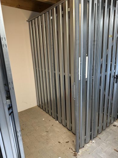 Exklusive neuwertige 3-Zimmer-Wohnung mit schönem Balkon von PRIVAT! – Kellerraum