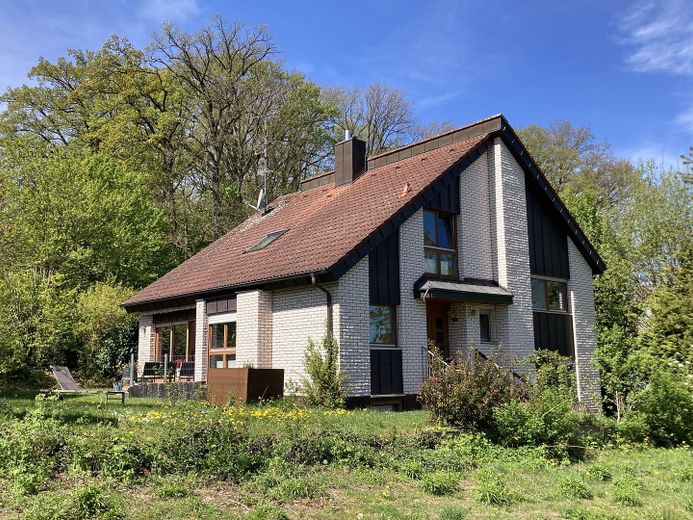 Hausansicht aus dem Garten