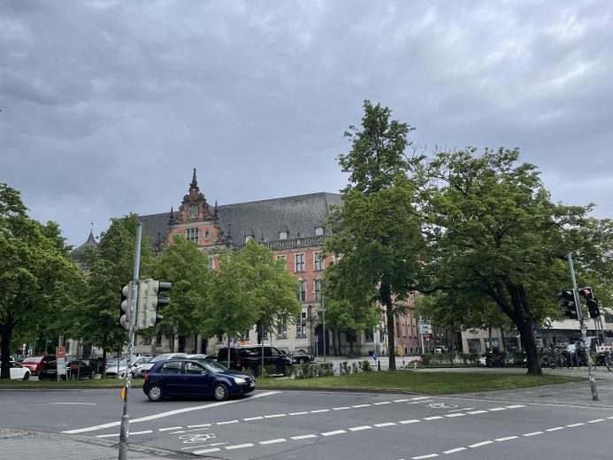 Von Privat sehr schöne & helle 2.5 ZKB in direkter Innenstadtlage – Foto 44