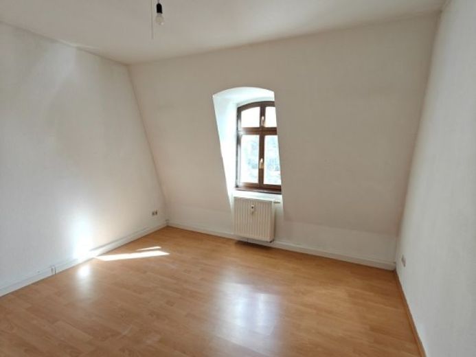 Zentrum, Dachgeschoss mit Einbauküche – Foto 1