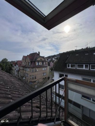 Modern geschnittene Maisonette im Dachgeschoss — zentrumsnah in Stuttgart‑Feuerbach – Aussicht