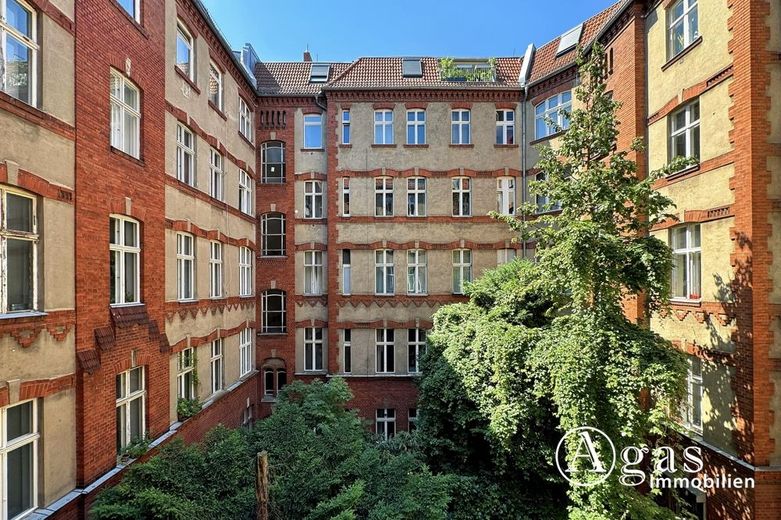 Prenzlauer Berg: 142 m² urok starej zabudowy z przyszłością! – Aussicht Innenhof