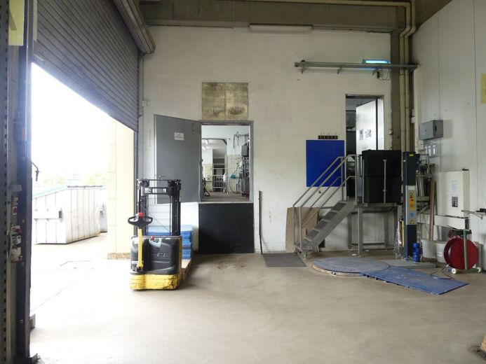 Lager vorderes Tor Bhf-954