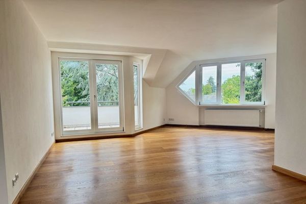 *Apartamento de alquiler en Koblenz-Oberwerth* 3 logias, garaje, salvaescaleras
