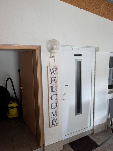 Ihr Traumhaus in Wünschmichelbach – Eingang Anbauwohnung