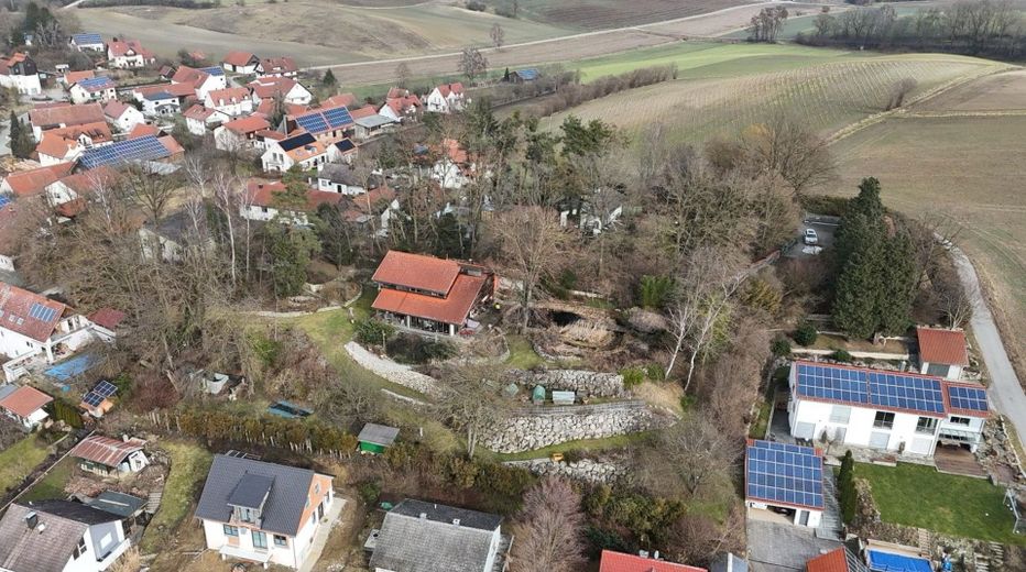 terrassierte Süd-West Hanglage