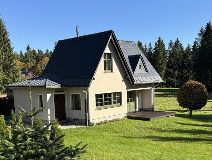 Haus auf 900 m ü NN am Auersberg im Erzgebirge – Foto 1