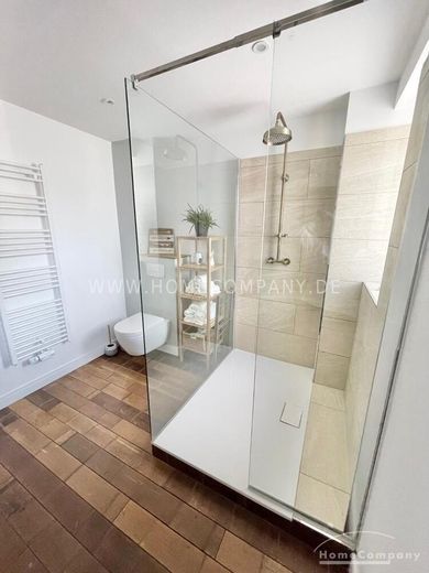 Friedrichsdorf (8070868) Komplett möbliert, ausgestattetes 7 Zimmer Haus – a643127a419f4053dc710c8683e785709ecefc87.jpg