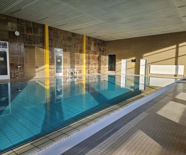 Möblierter Erstbezug nach Kernsanierung! Mit Schwimmbad und Sauna mitten in der Stadt Schillerteich – Foto 6
