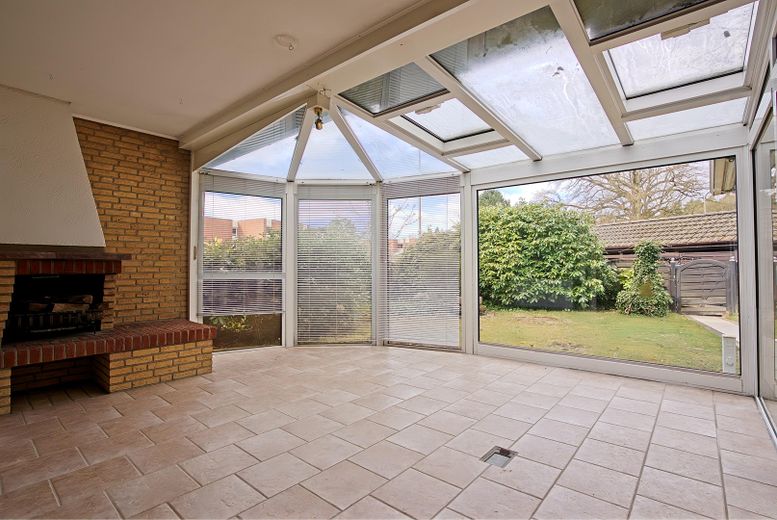 Ruhige EG-Wohnung (unmöbliert) mit Garten in Bad Bevensen – Wintergarten