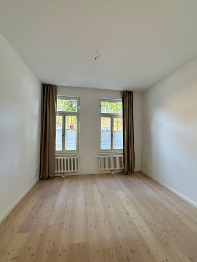 Representatief appartement in een historisch pand, met stijl & charme – SCHLAFZIMMER II