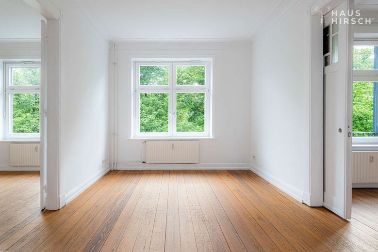Seltene Gelegenheit: Altbauperle im Falkenried! – Zimmer