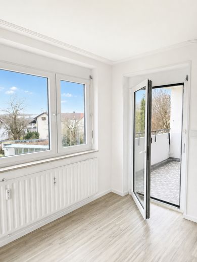 Wohnzimmer Balkonzugang