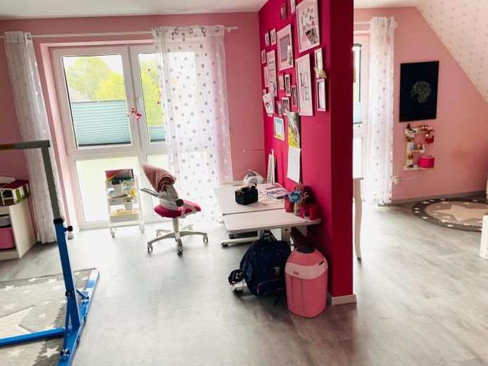 Kinderzimmer 1a, 1. OG