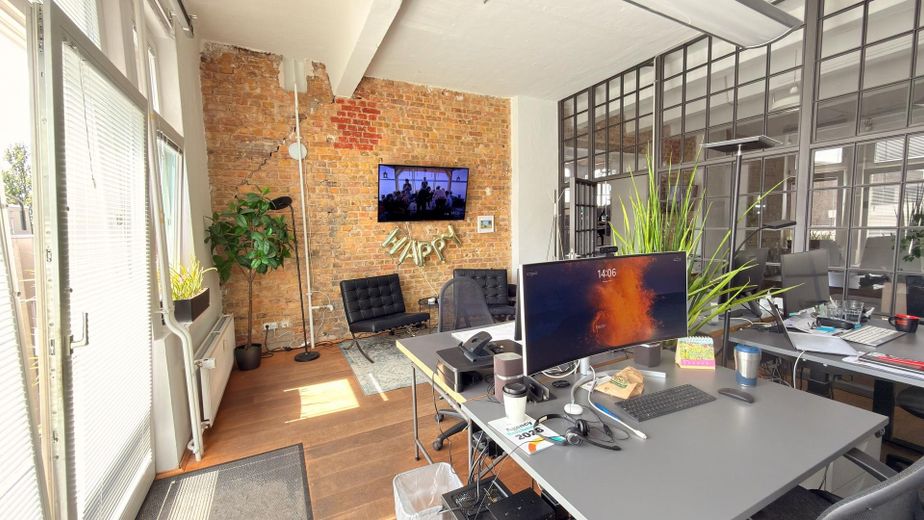 Großzügige Loft-Bürofläche in Kreuzberger Top-Lage Nähe Paul-Lincke-Ufer – Office