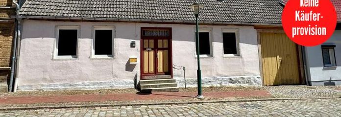 HORN IMMOBILIEN ++ Reihenmittelhaus im Zentrum von Strasburg (Uckermark)