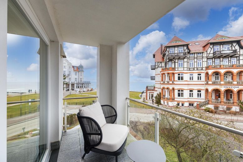 High-End-Interieur trifft Meeresrauschen: Exklusives Wohnerlebnis mit Ostseeblick – Balkon mit Ostseeblick