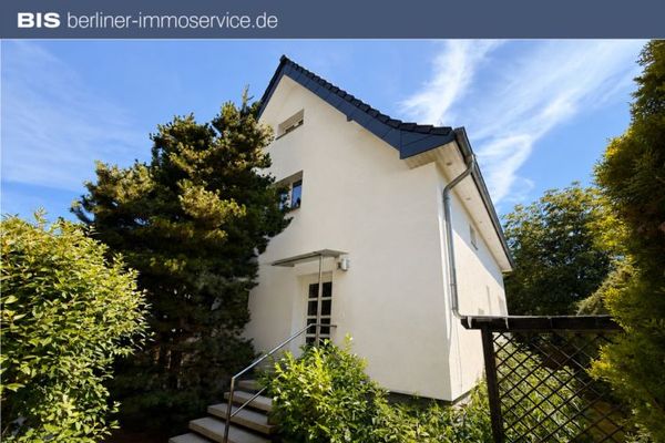 Mehr Platz für die Familie – Einfamilienhaus mit Kamin, Garten und Dachboden in Friedrichshagen